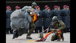 Gelöbnis Fallschirmjägerregiment 31 Seedorf 11042019 [upl. by Spatz]