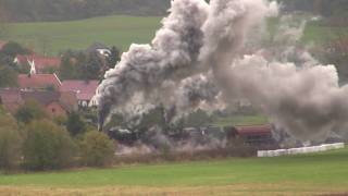 Dampfloks 411144 und 411150 mit schwerem 2500 t Güterzug und Schublok 528079 bei Oberrohn [upl. by Rieger]