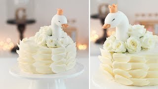 Torta decorada de Cisne con Chocolate y Flores frescas  Tan Dulce [upl. by Annerahs]