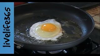 How toMake a Perfect Fried Egg [upl. by Arnst]