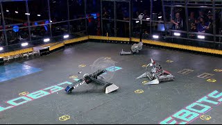 Splatter vs Warrior  BattleBots Season 2 Qualifying Round [upl. by Pinsky]