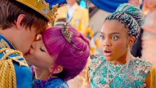 Descendants 2 Cast ★ Best Funniest Moments And Bloopers 😂 [upl. by Errick]