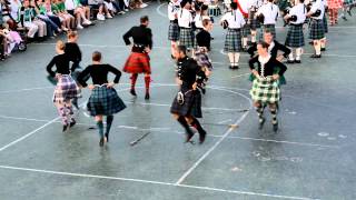 How to Scottish Dance  quotBroadswordsquot Dance [upl. by Dlanigger]