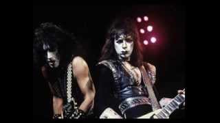 Kiss live at Universal City 2731983  Full Show [upl. by Tamarra]