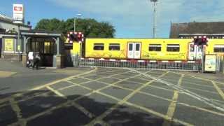 Birkdale Level Crossing [upl. by Ettessil67]