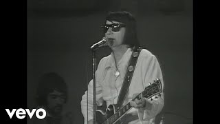 Roy Orbison  Crying Live From Australia 1972 [upl. by Quartus]