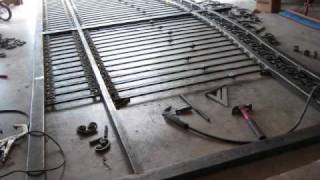 Driveway entry gate  DIY [upl. by Leziar]