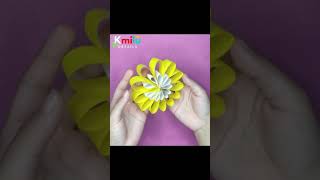 Como hacer flores de papel  flores de papel rápido y fácil 🌺 How to make paper flowers Shorts [upl. by Onairam]